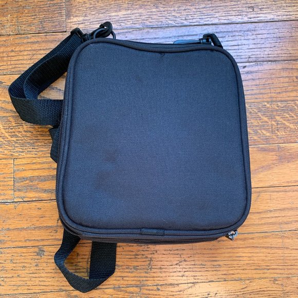 EUC Nintendo DS game system bag w/ strap - Picture 2 of 5